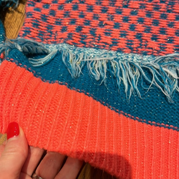 Unique and gorgeous sweater - small 6/6x - Picture 4 of 5